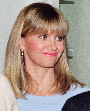Olivia Newton-John durante su etapa musical de los años 80